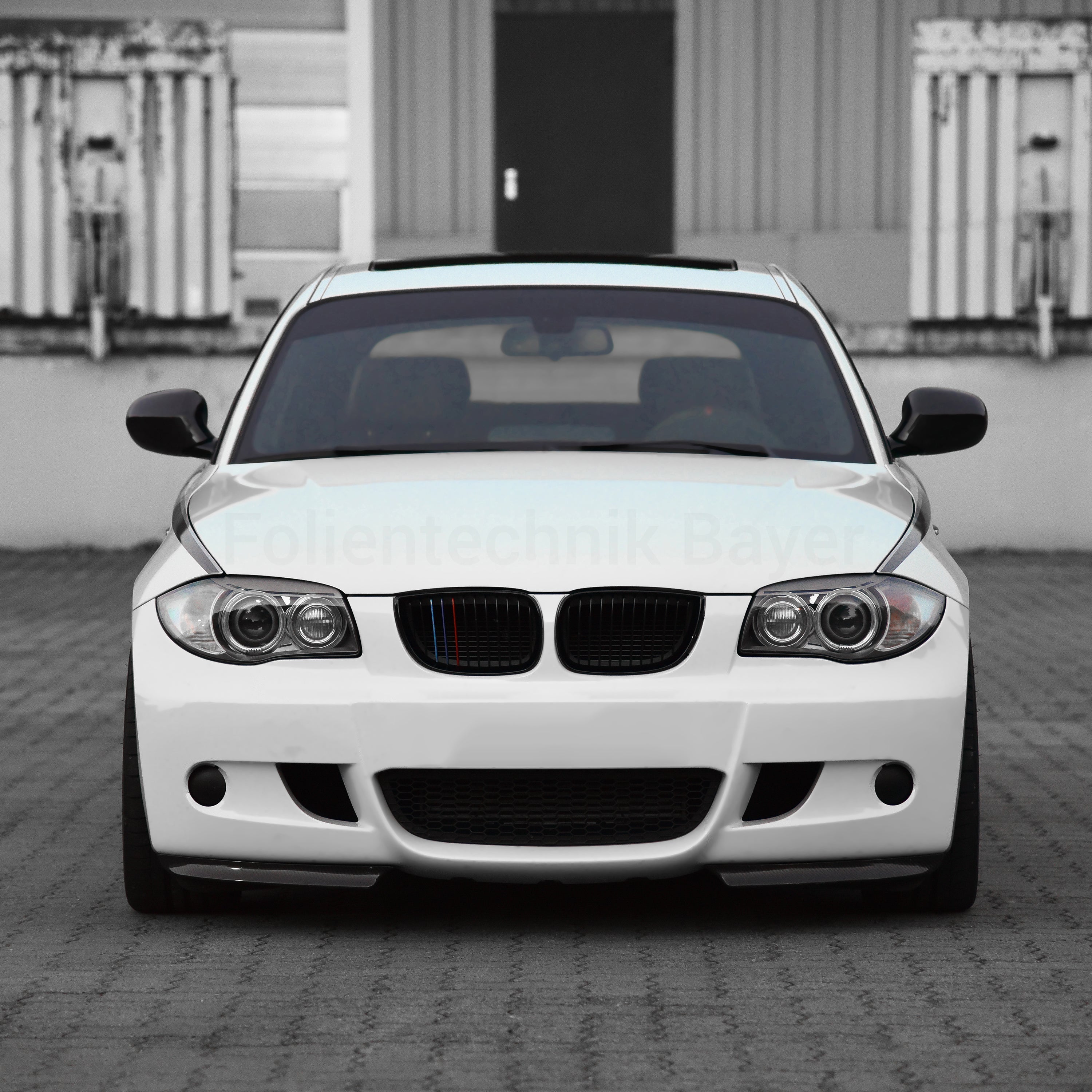 LCI Scheinwerferblenden für BMW 1er e81 e82 e87 e88 – 2-teiliges Folienset, Tuning Aufkleber, Böser Blick, passgenau, selbstklebend & wetterfest