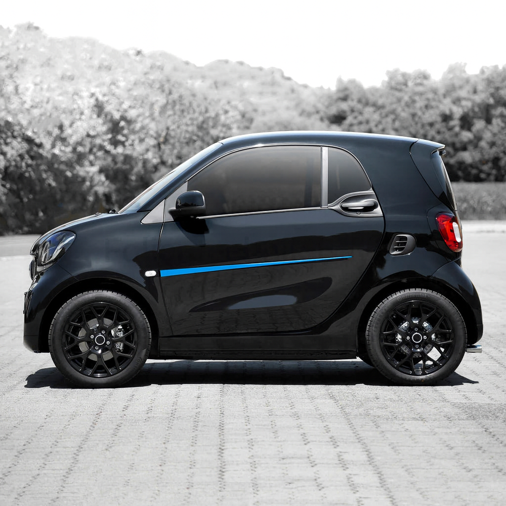 Seitenstreifen für Smart fortwo 453 – 2-teiliges Racing Stripes Folienset, Tuning Aufkleber, passgenau, selbstklebend & wetterfest