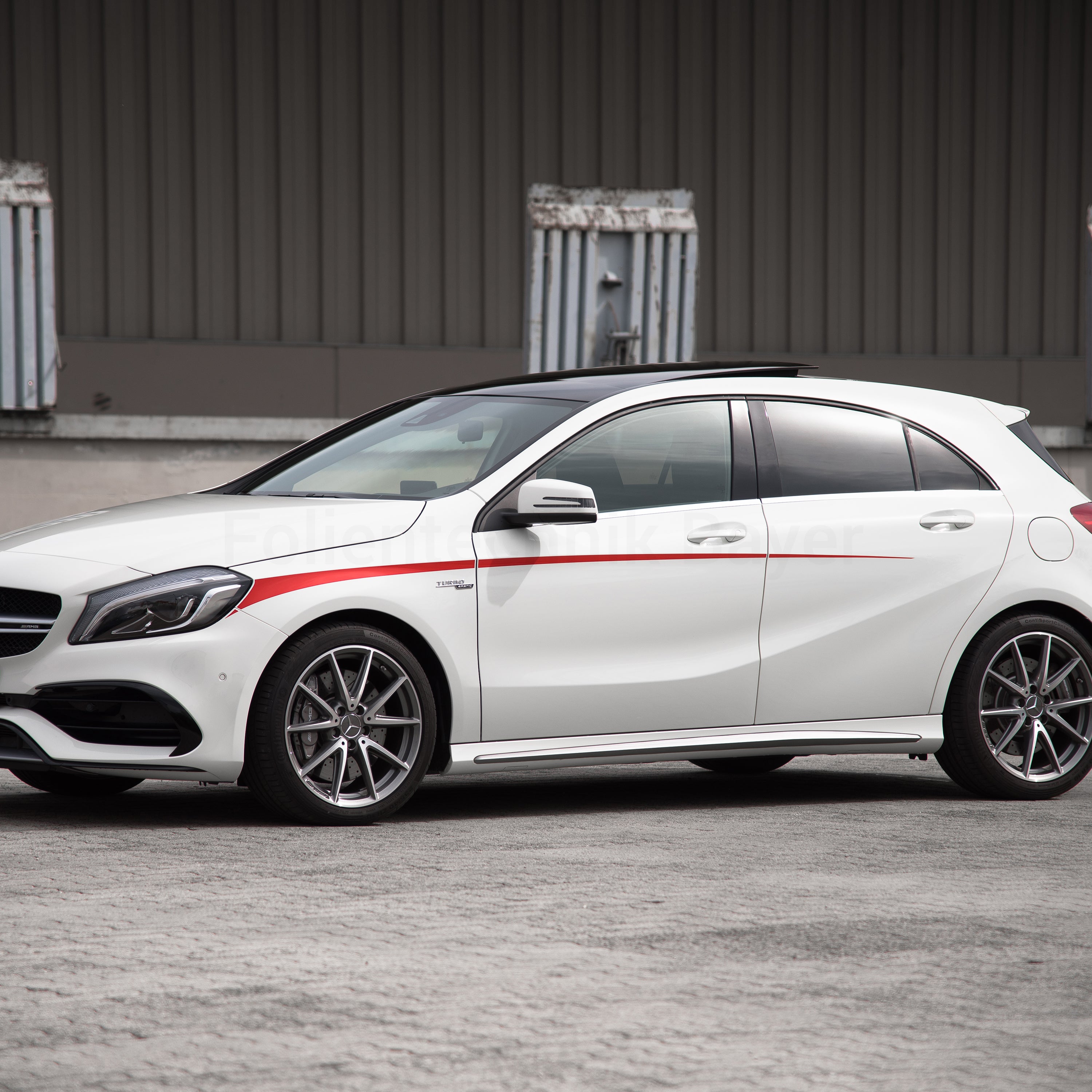 Seitenstreifen für Mercedes A-Klasse W176 – 8-teiliges Racing Stripes Folienset, Tuning Aufkleber, passgenau, selbstklebend & wetterfest