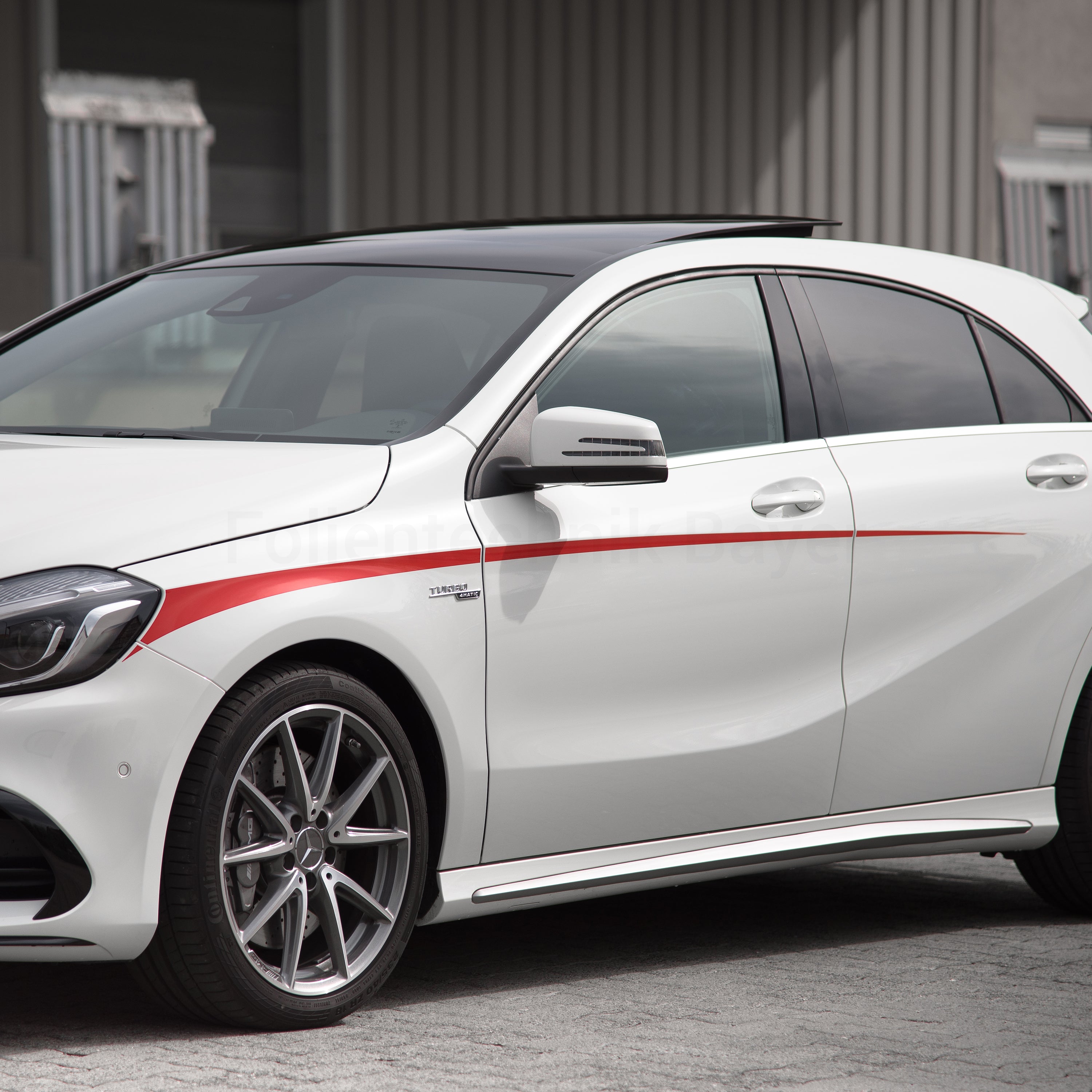 Seitenstreifen für Mercedes A-Klasse W176 – 8-teiliges Racing Stripes Folienset, Tuning Aufkleber, passgenau, selbstklebend & wetterfest