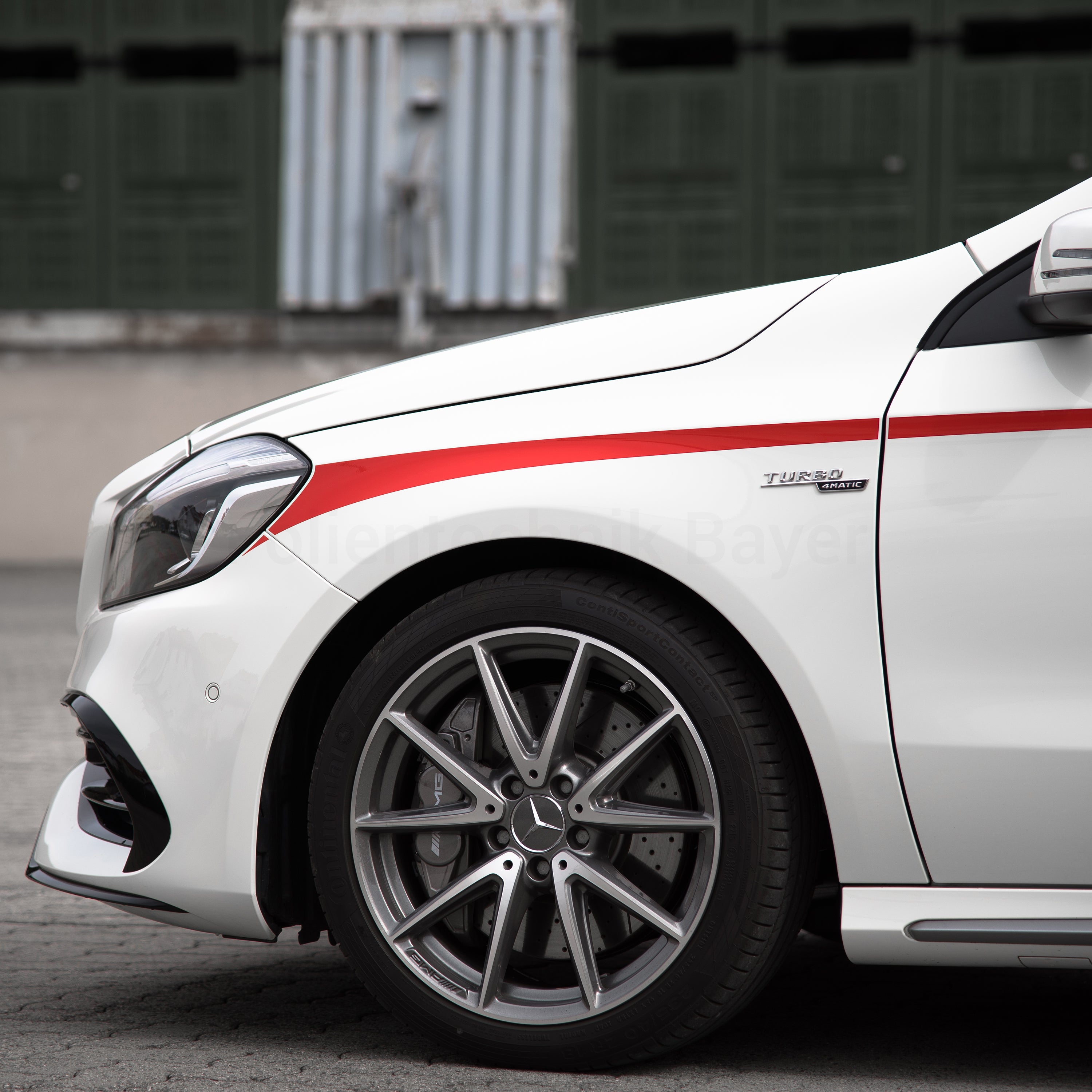 Seitenstreifen für Mercedes A-Klasse W176 – 8-teiliges Racing Stripes Folienset, Tuning Aufkleber, passgenau, selbstklebend & wetterfest