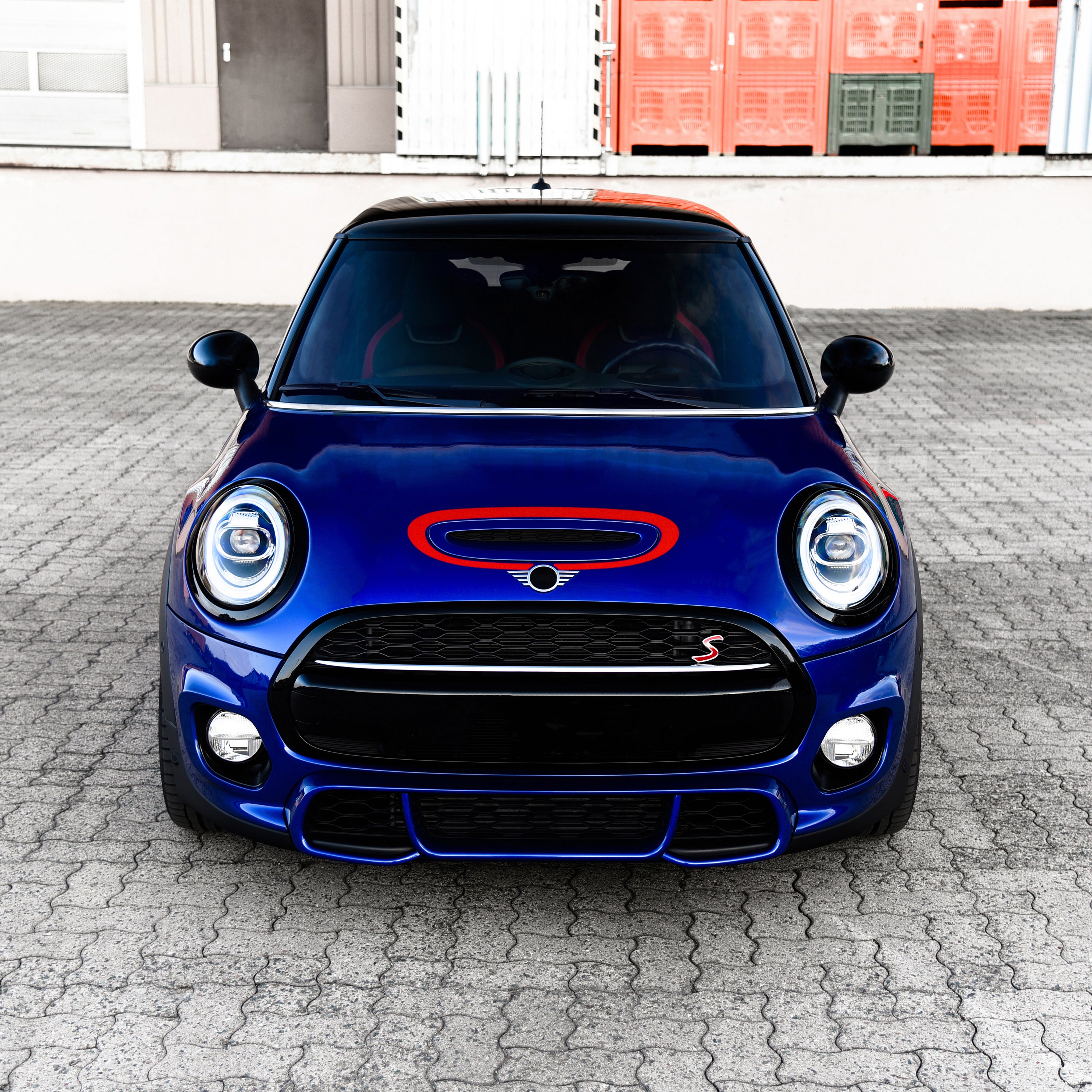 Akzent Aufkleber für MINI One Cooper JCW F55 F56 F57 – 1-teiliges Folien Dekorset für die Motorhaube, Tuning Streifen, passgenau, selbstklebend & wetterfest