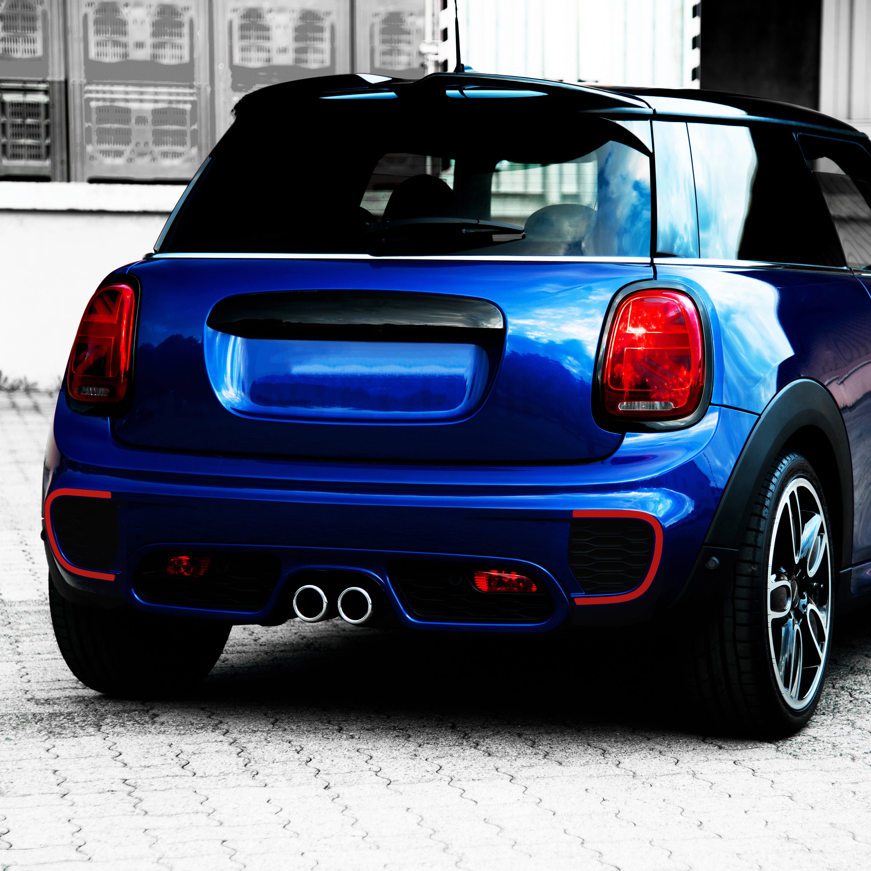 Akzent Streifen für MINI One Cooper JCW F55 F56 F57 – 2-teiliges Folien Dekorset für die Heckstoßstange, Tuning Streifen, passgenau, selbstklebend & wetterfest